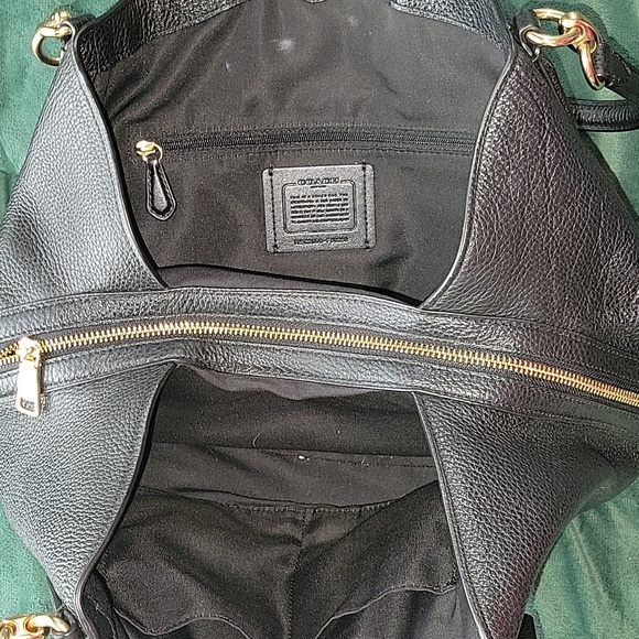 Coach Black Leather Women's Bag - Picture 5 of 6